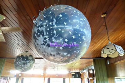 star print giant popping exploding balloon filled with approx 80 mini balloons and confetti 