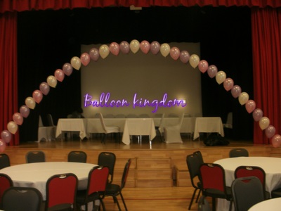 dance floor balloon arch