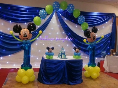 mickey number balloon with balloon arch