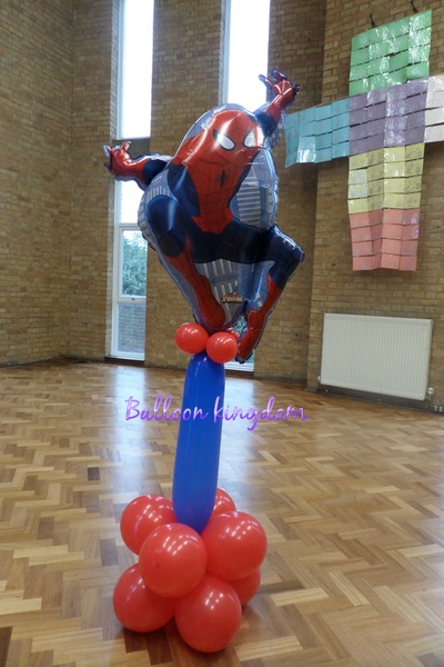 spiderman balloon scuplture 