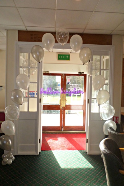 doorway pearl balloon arch